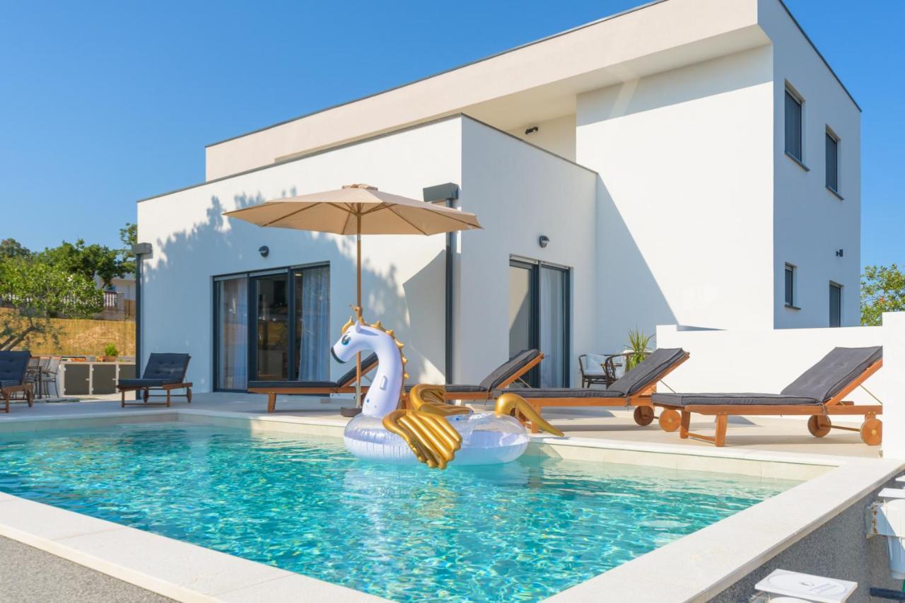 Vila Hana Pula Exterior photo